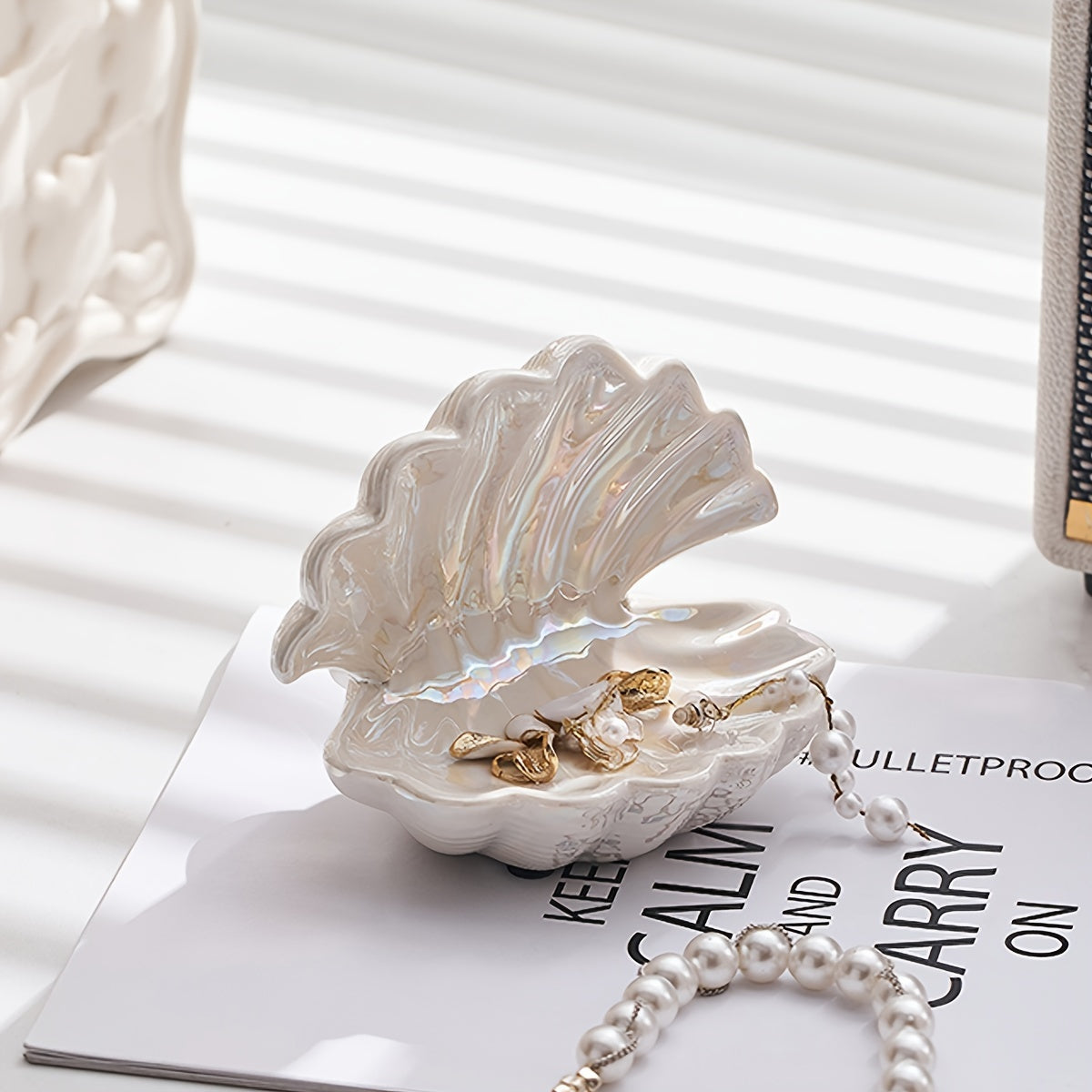 Decorative Porcelain Jewelry Holder – Elegant Art Bowl