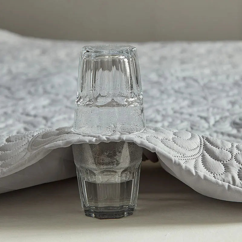 Waterproof Mattress Cover for Refreshing Sleep – Fitted Design