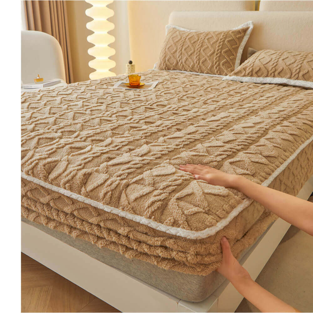 Washable Plush Fitted Mattress Protector