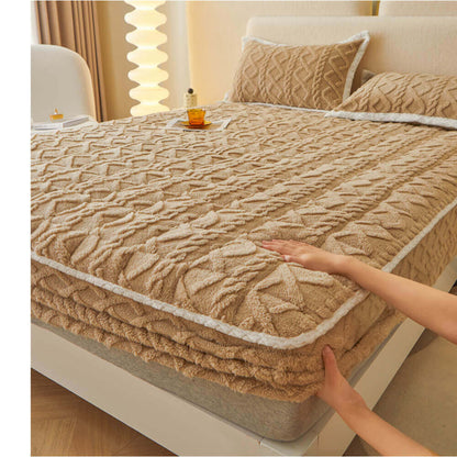 Washable Plush Fitted Mattress Protector