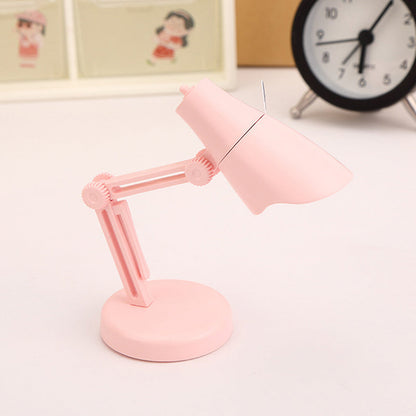 Compact Magnetic Desk Light for Cozy Evenings