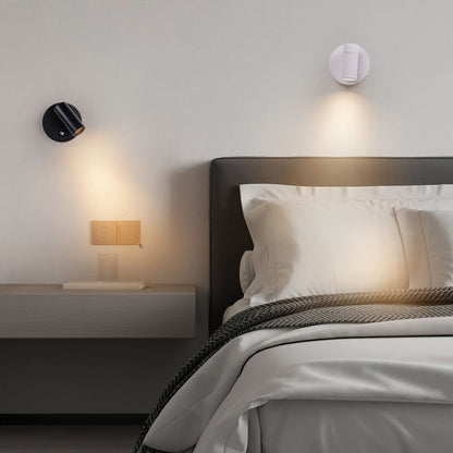 Adjustable Wall Lamp with Rotating Projection Feature