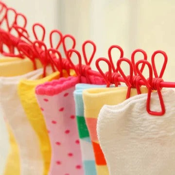 Compact Adjustable Clothesline with 12 Durable Clips