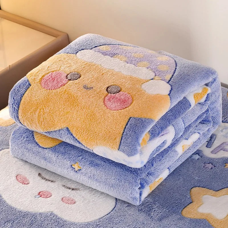 Cozy Flannel Blanket with Strawberry Floral Pattern | Soft, Machine Washable & Suitable for All Seasons