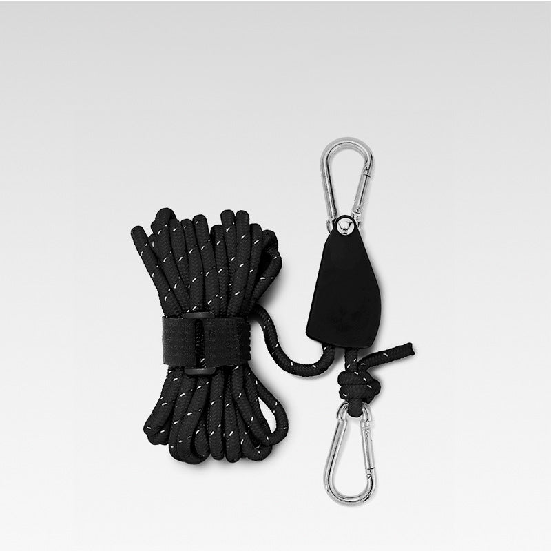 Rock-Solid Outdoor Gear Sets Up in Seconds