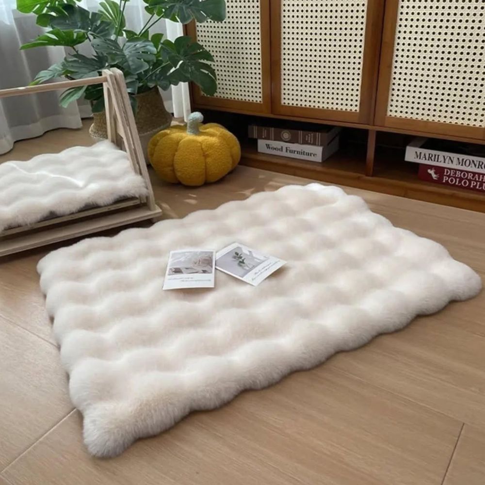 Cozy Bliss Faux Fur Pet Bed