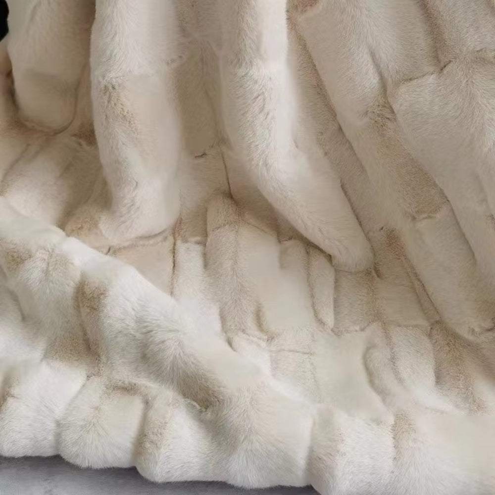 Cozy Haven Plush Blanket for Ultimate Comfort