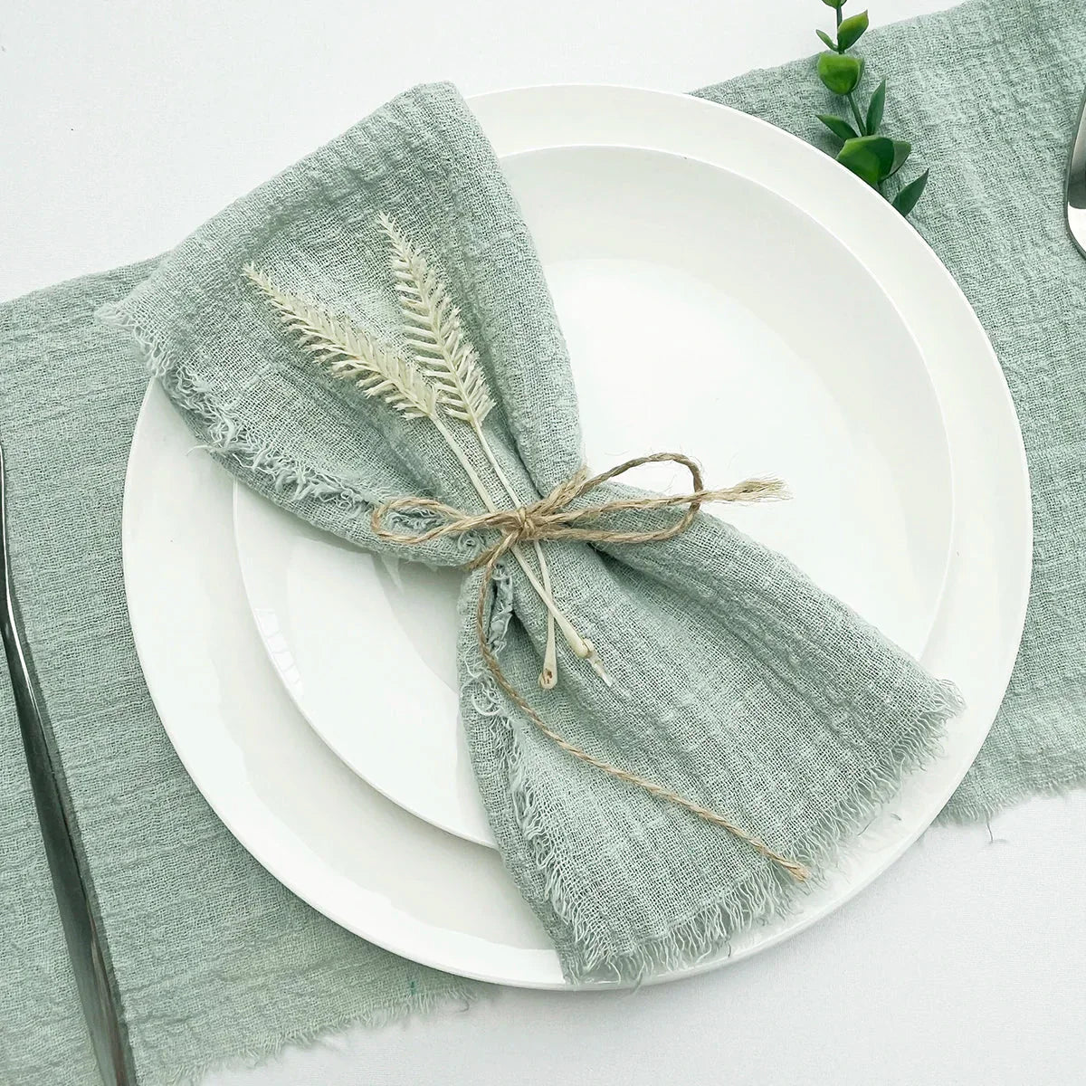 Set of 10 Elegant Reusable Cotton Napkins - Vintage Style