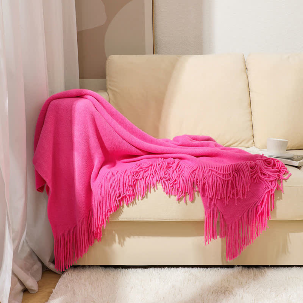 Chic Textured Blanket with Stylish Tassels