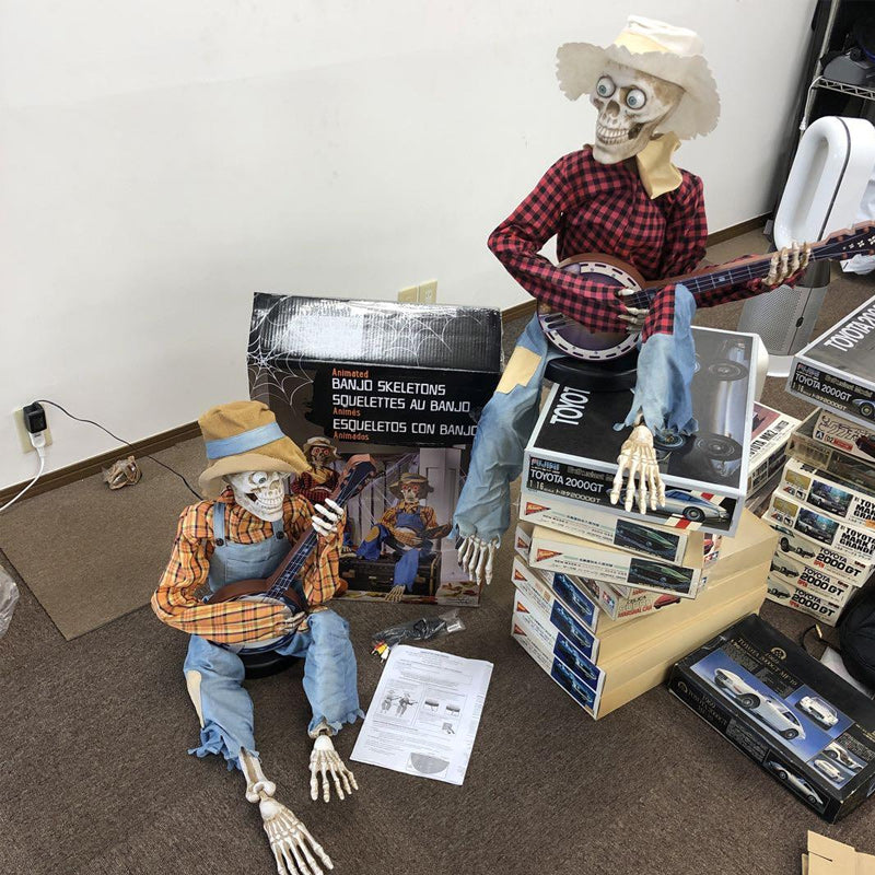 Funny Animated Skeleton Banjo Duel Figures