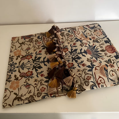 Charming Jacquard Table Runner with Floral and Bird Motifs