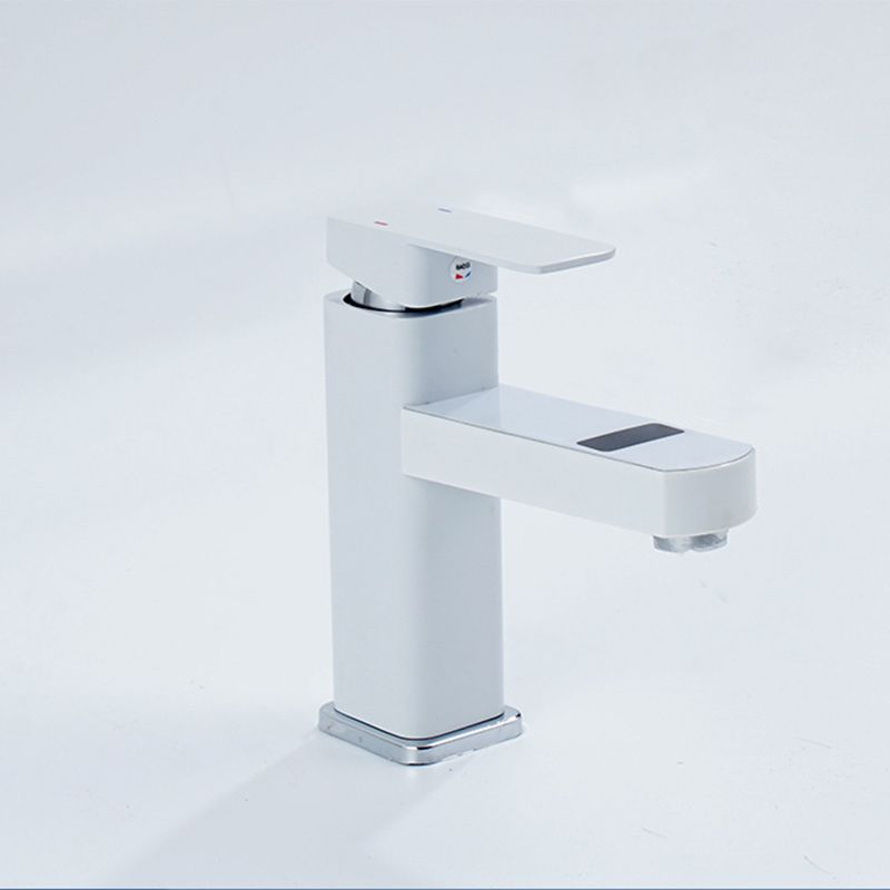 Modern Bathroom Sink Faucet with Digital Display – Low Arch Monochrome