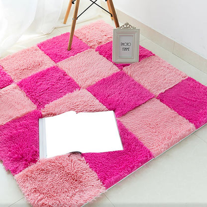 Interlocking Shag Carpet Tiles in Color Block Design – Modern Floor Covering