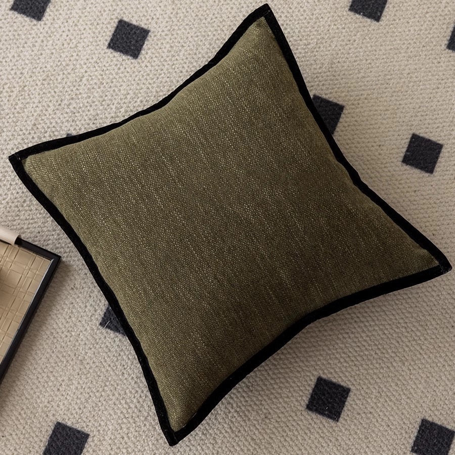 Chic Vintage-Style Throw Pillow Covers for a Timeless Look