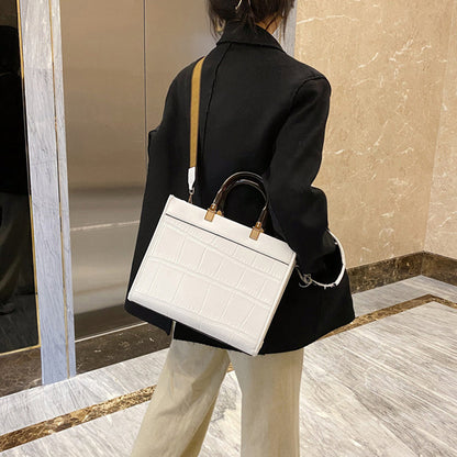Stylish Travel Bag with Ample Storage Space