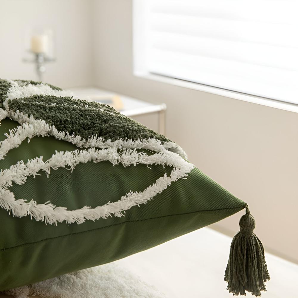 Nature-Inspired Leaf Design Cushion Cover