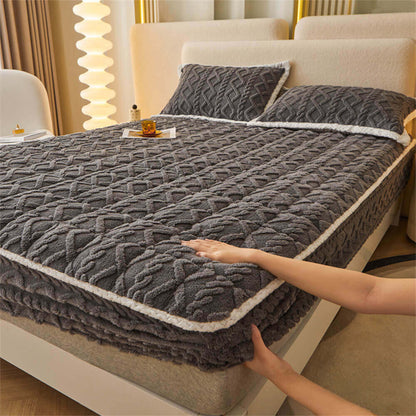 Washable Plush Fitted Mattress Protector