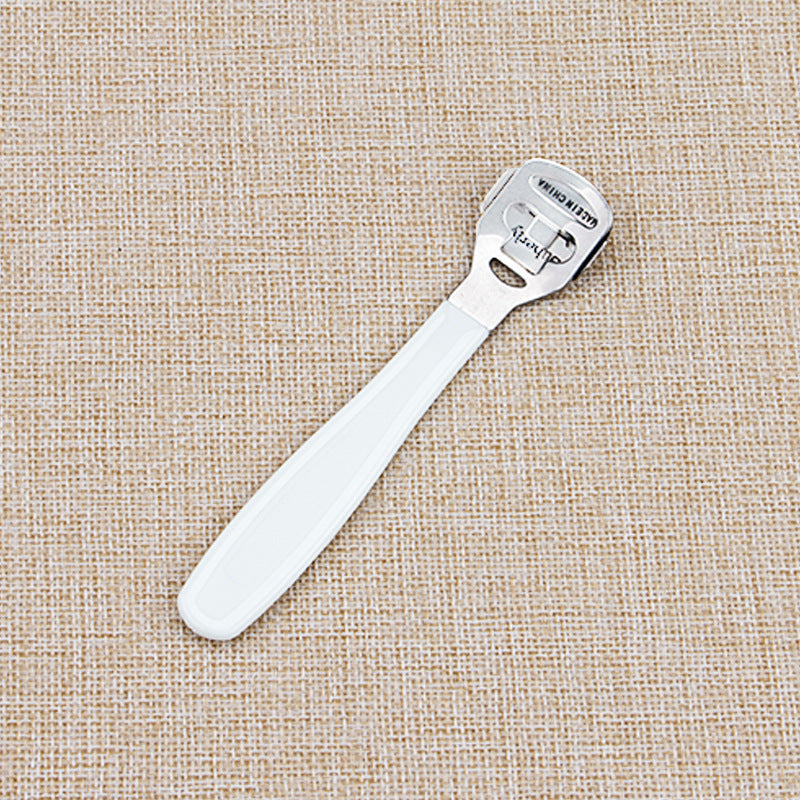 Instantly Transforms Rough Feet into Silky Soft Skin