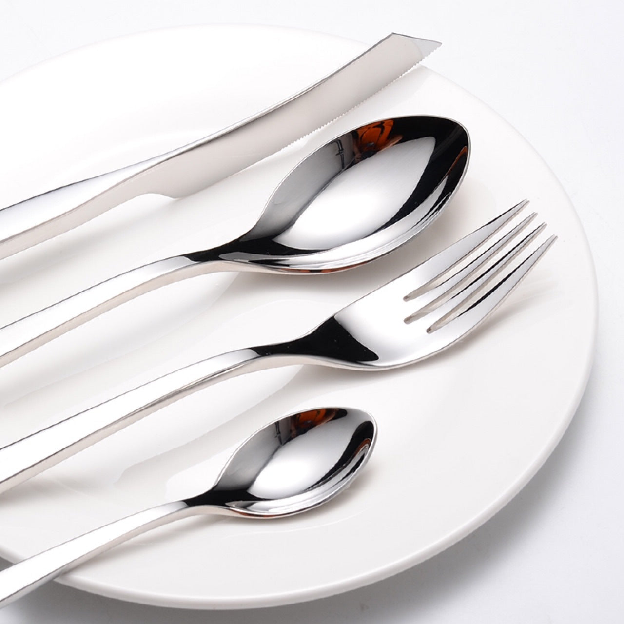 Classic Dining Collection – Elegant Cutlery Set
