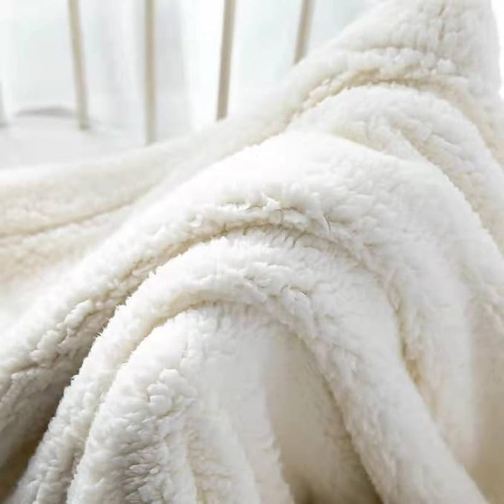 Luxura Plush Velvet and Sherpa Throw Blanket