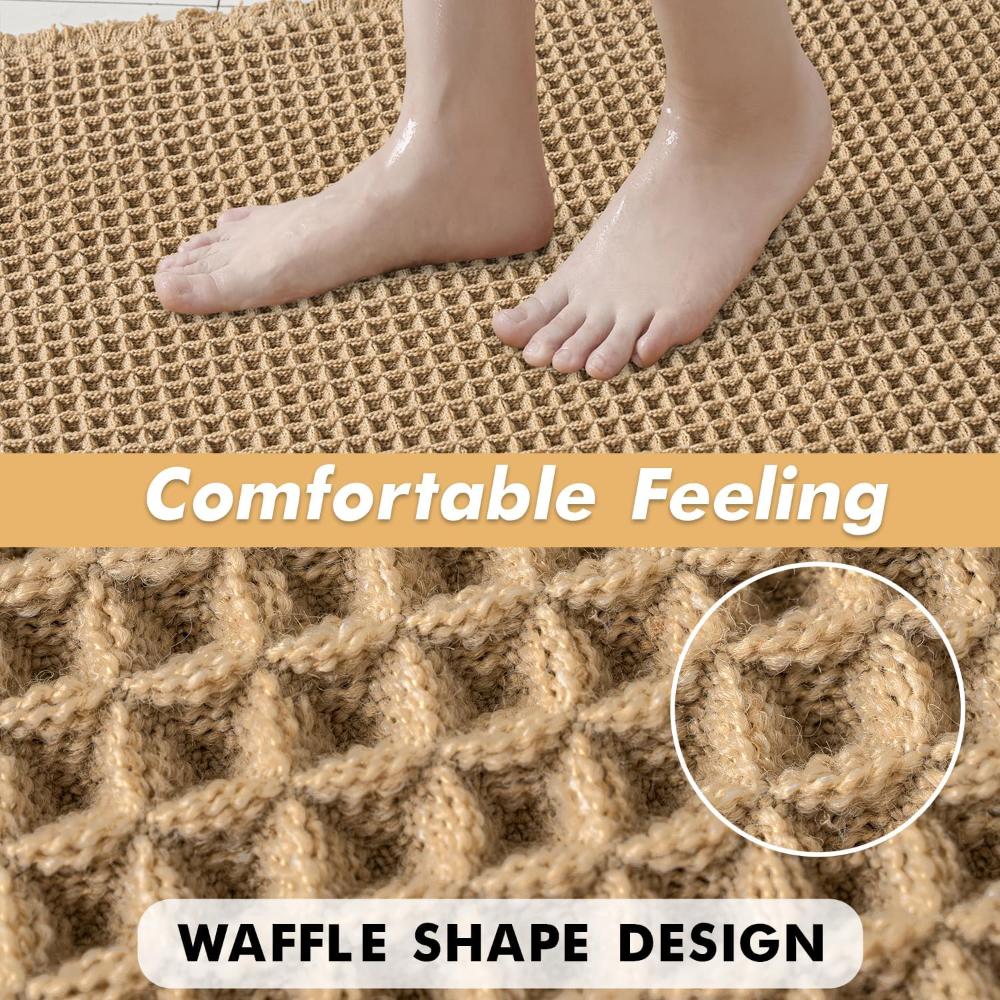Plush Absorbent Bath Mat for a Cozy Bathroom Retreat