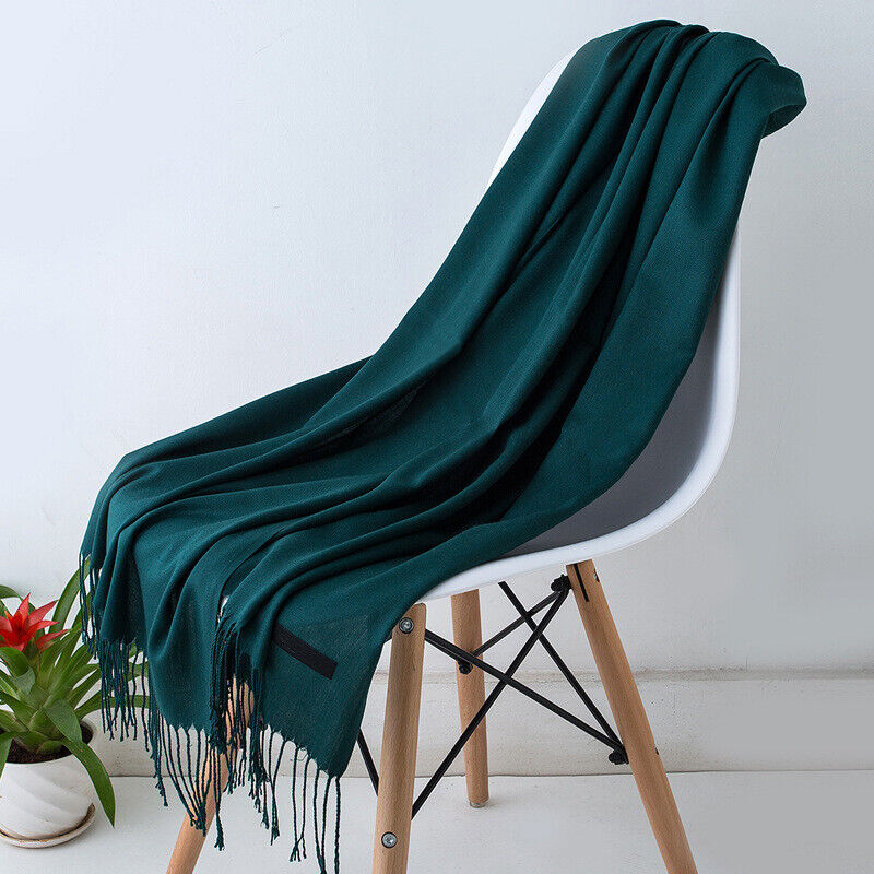 Elegant Cashmere Scarf – Stylish, Long & Soft