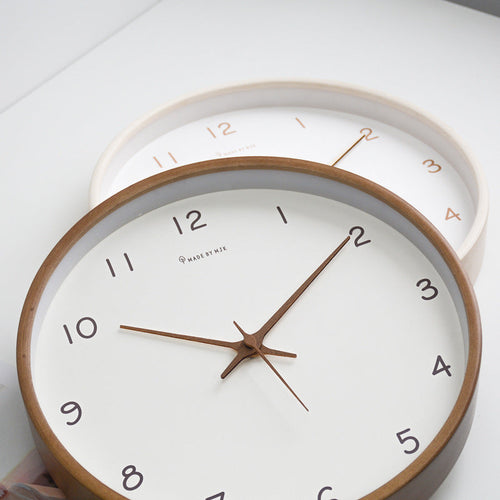Elegant Simple Design Wall Clock