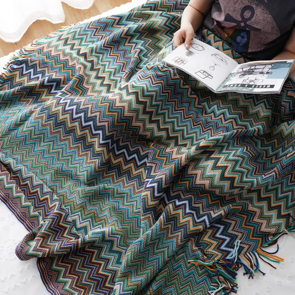 Vibrant Geometric Tasseled Throw Blanket for All Seasons