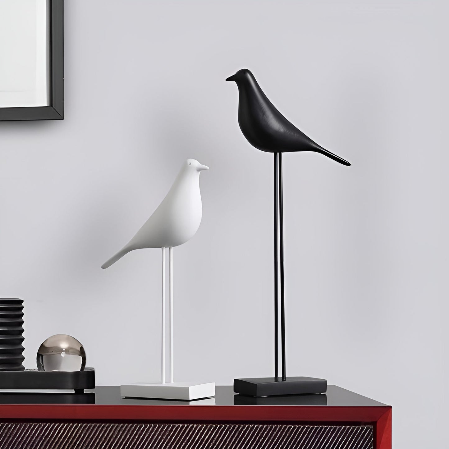Elegant Minimalist Bird Figurines for Stylish Spaces