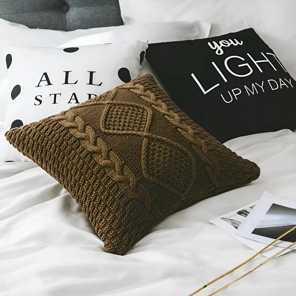 Luxurious Textured Cushion Cover for Cozy Living