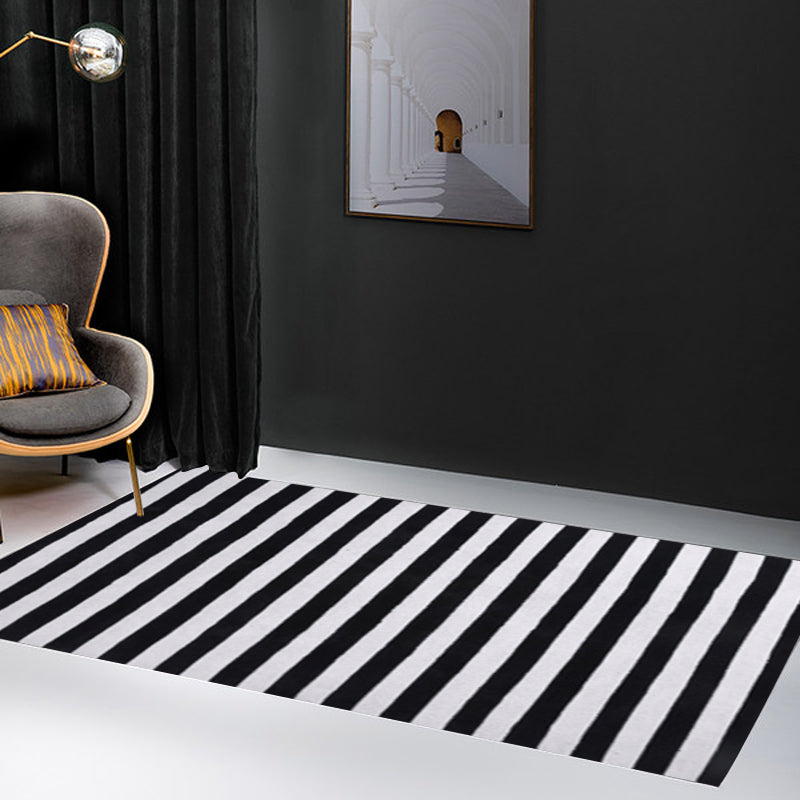 Striped Polyester Carpet in Black and White – Washable Non-Slip Rug for Living Room