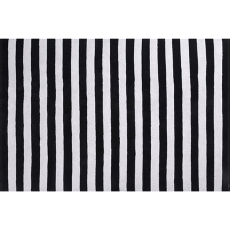 Striped Polyester Carpet in Black and White – Washable Non-Slip Rug for Living Room