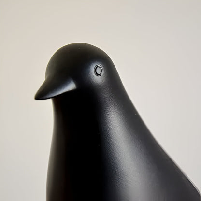 Elegant Minimalist Bird Figurines for Stylish Spaces