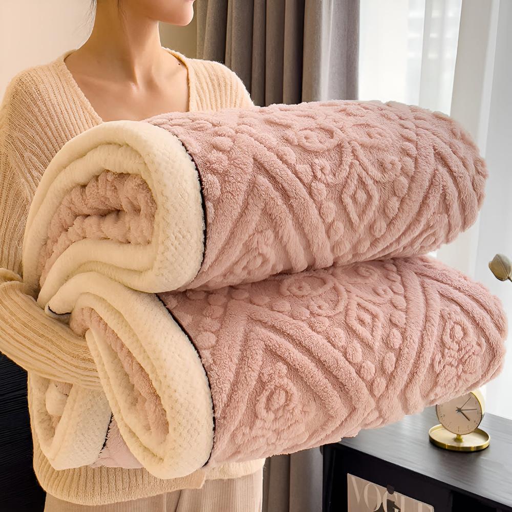 Luxurious Velvet Sherpa Blanket for Year-Round Comfort