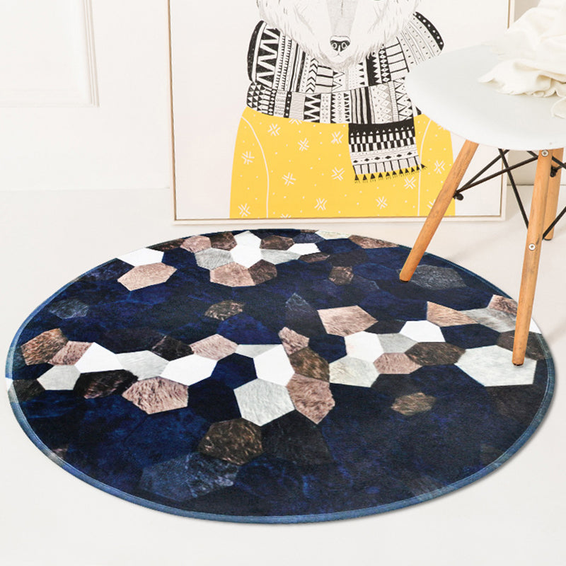 Machine Washable Geometric Pattern Carpet – Black Polyester, Pet-Friendly, Non-Slip