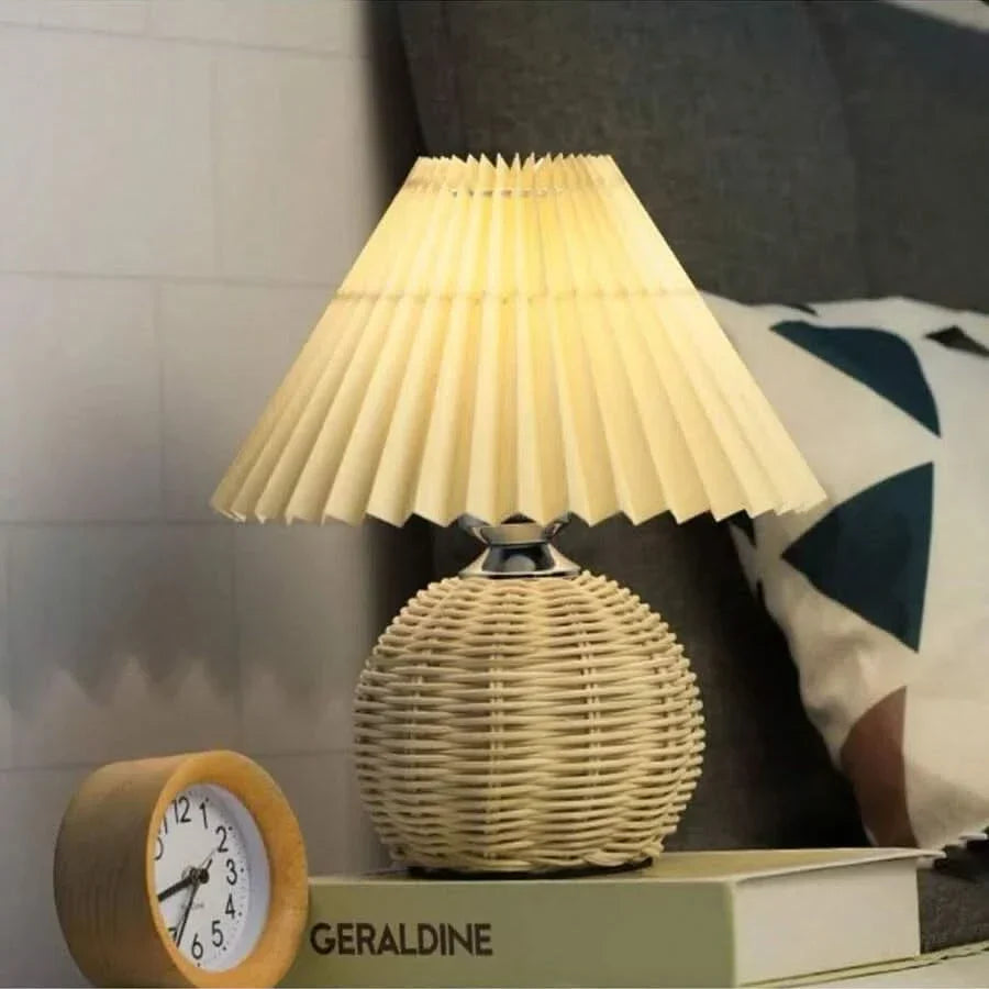Natural Weave Table Light for Inviting Atmospheres