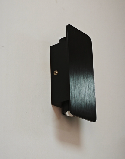 Sleek LED Wall Sconce for Modern Living Spaces