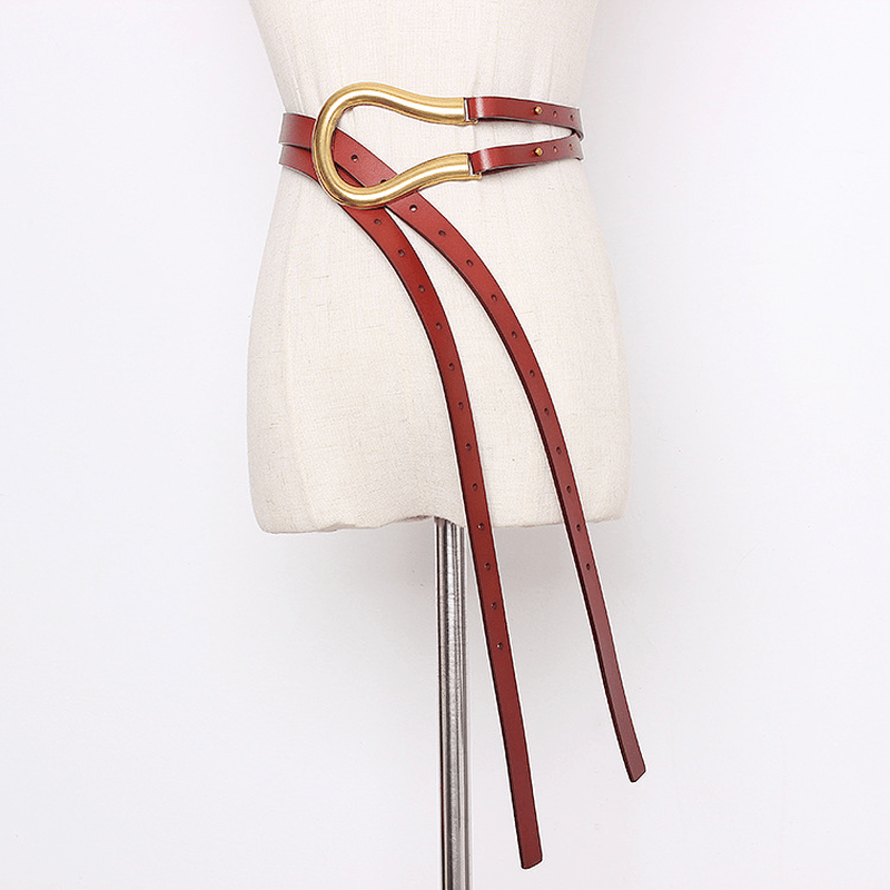 Large U-Shaped Belt with Curved Metal Horseshoe Buckle