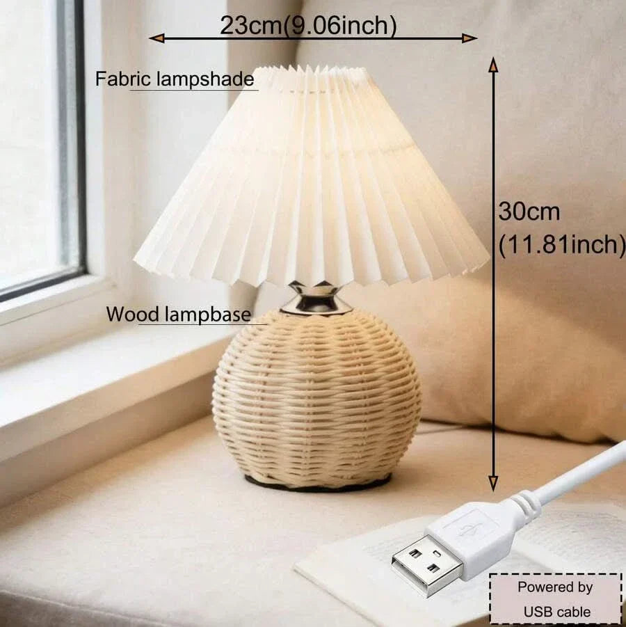 Natural Weave Table Light for Inviting Atmospheres