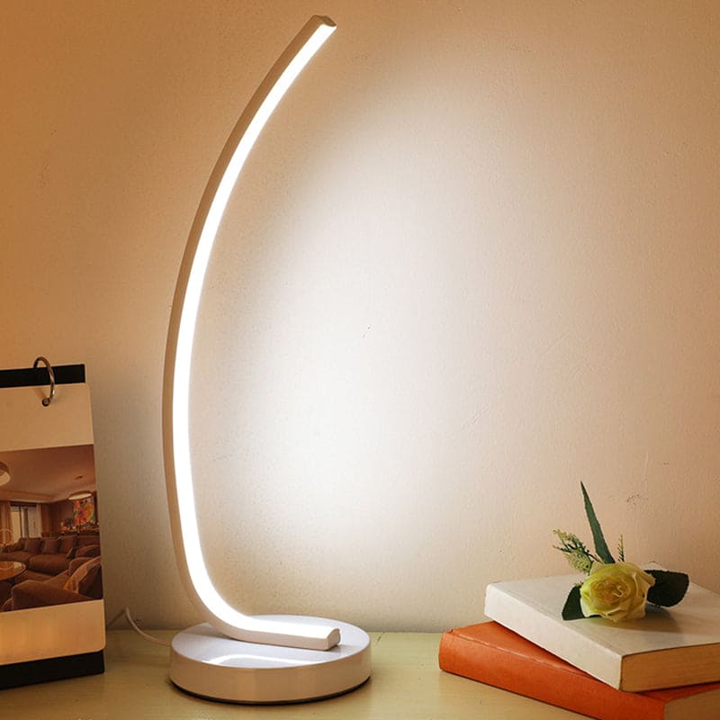 Stylish Adjustable Contemporary Desk Light