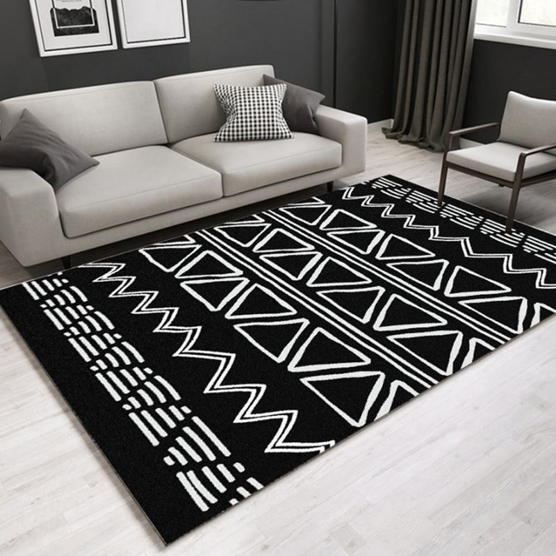 Modern Triangle Area Rug in Multicolor - Machine Washable for Living Room
