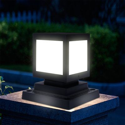 Square Solar LED Garden Lantern – Decorative Outdoor Lighting for Pathways and Patios