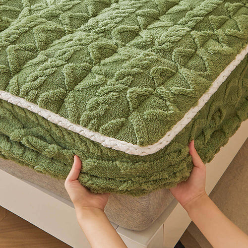 Washable Plush Fitted Mattress Protector