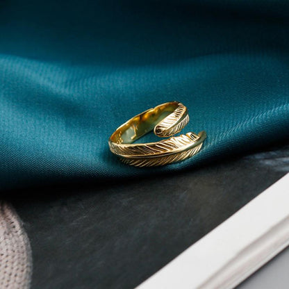 Versatile Golden Feather Adjustable Ring