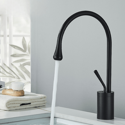 Brass Sink Mixer Tap for Hot and Cold Water