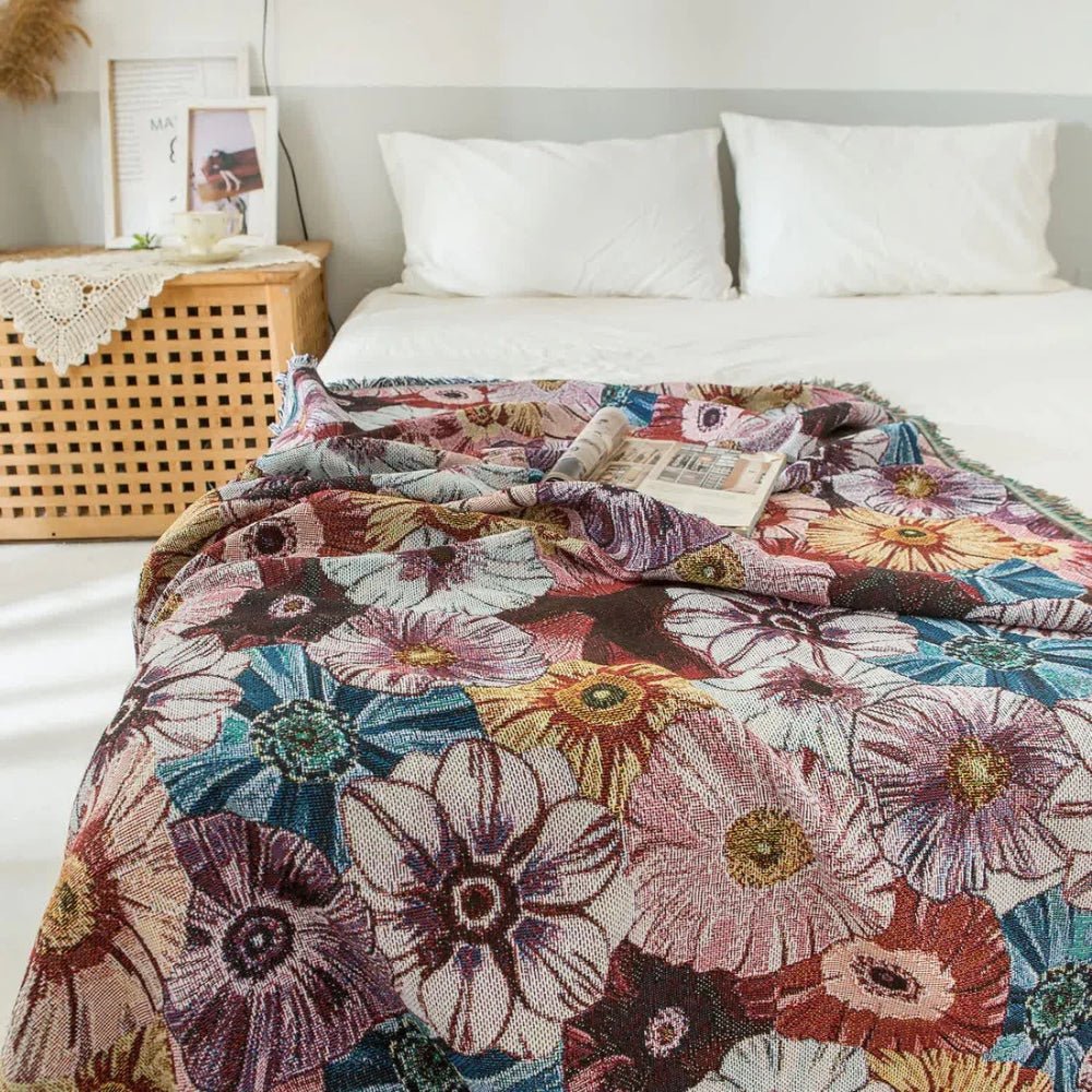 Charming Floral Woven Blanket with Tassels for Cozy Living