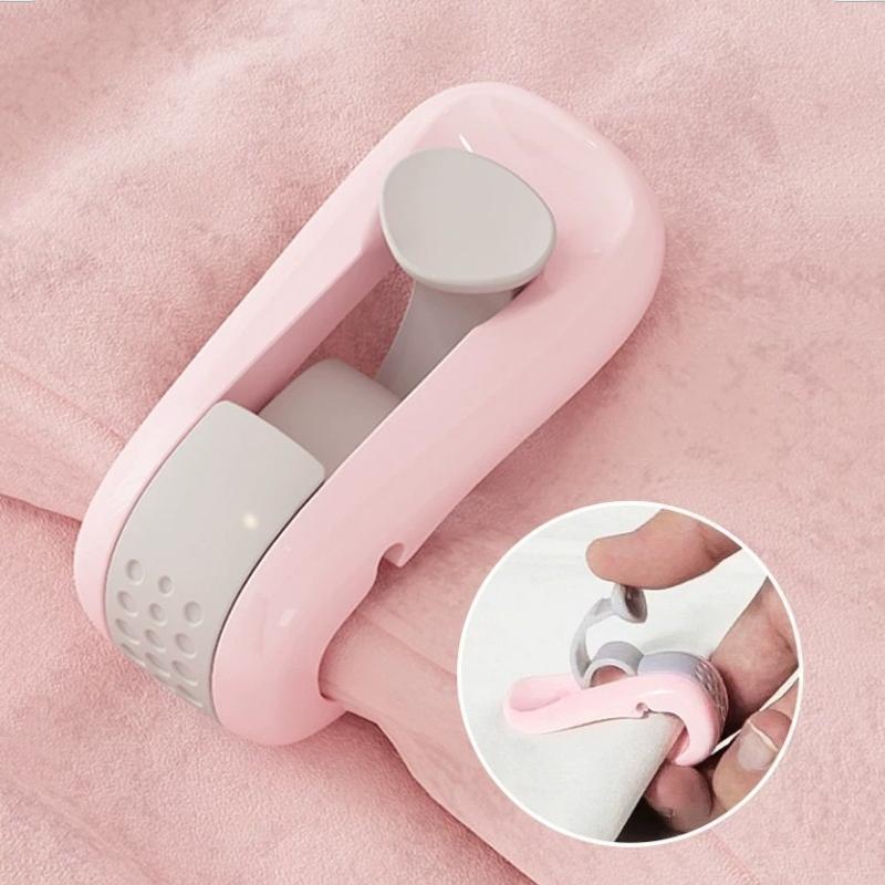 Duvet Clip for Quilts – Secure Holder
