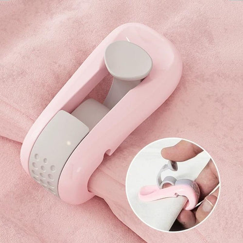 Duvet Clip for Quilts – Secure Holder