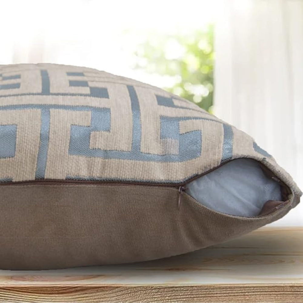 Chic Labyrinth Design Throw Pillow Cover