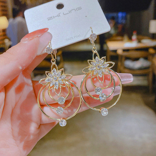 Elegant Gilded Petal Hoop Earrings